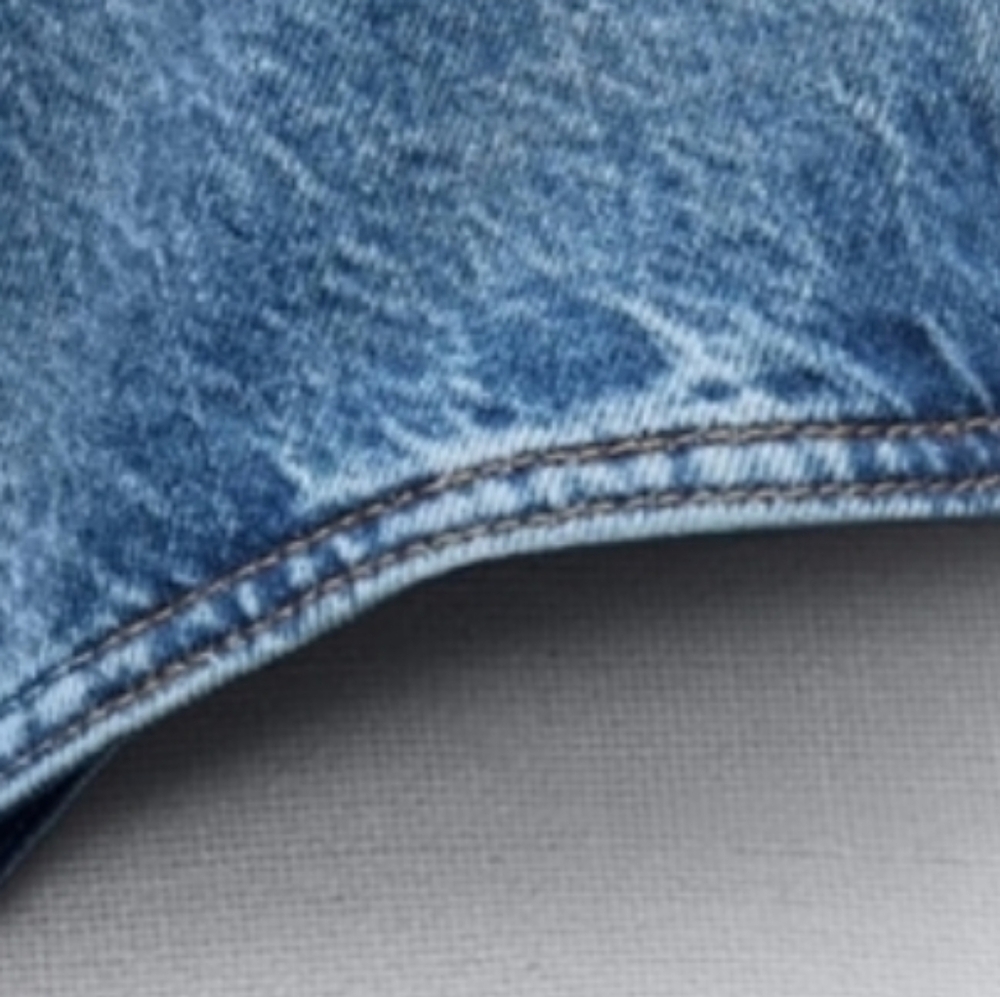 Zara MID WAIST STRAIGHT LEG CUT OUT JEWEL JEANS Size 0/32